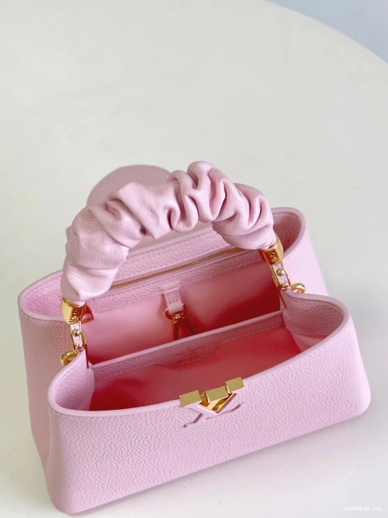 WIS LOUIS VUITTON BB CAPUCINES 0823